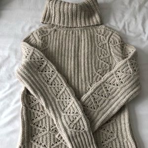 Banana Republic Italian wool sweater
